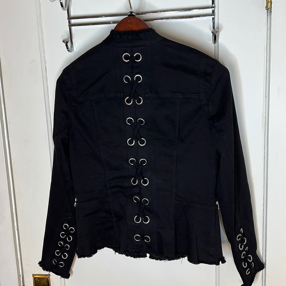 Richly Black-colored stretchy Jacket